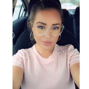 Meet your Posher, Victoria